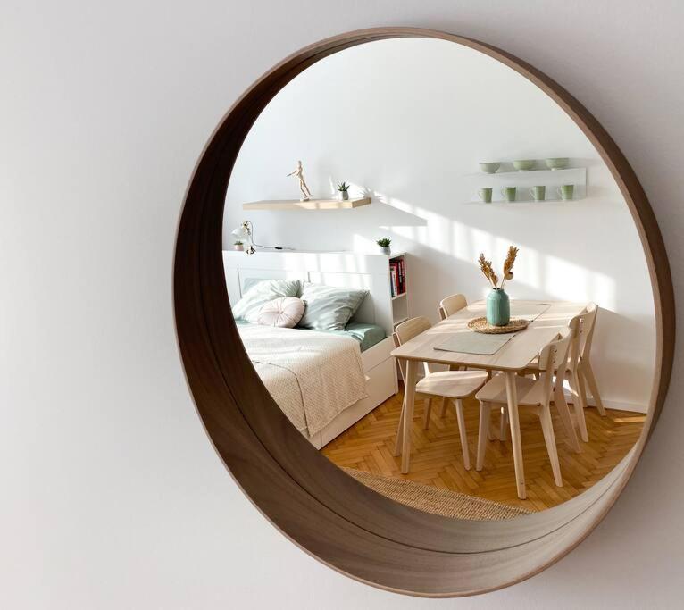 Cute Studio In Old Town Bratislava Exterior photo